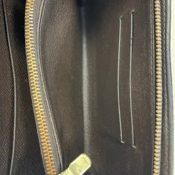 Louis Vuitton Damier Ebene Porte-Monnaie Zippy Wallet - Preowned - Picture 7 of 14